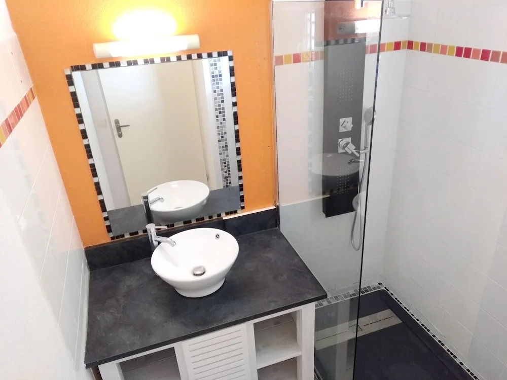 Apartment With one Bedroom in Saint-françois, With Wonderful City View