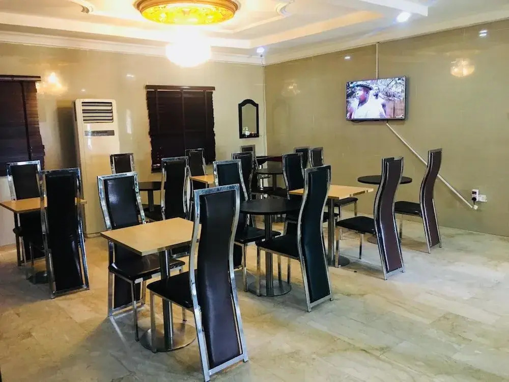 Feligold Royal Hotel Benin