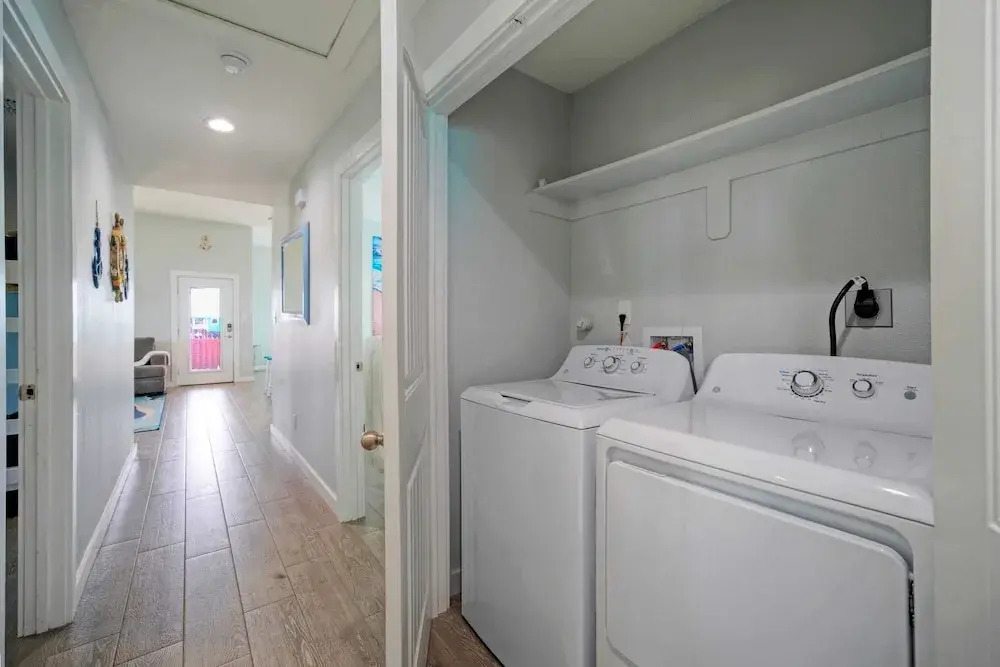 Two Port A Homes Near Beach & Nature Preserve Ideal Group Retreat