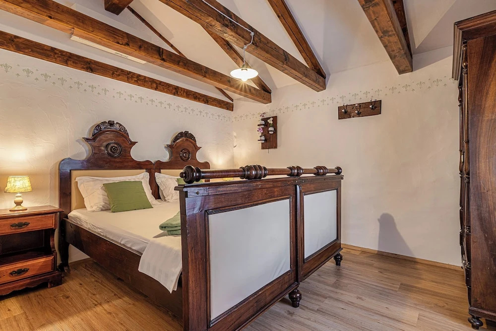 Istrian Stone House With Hot Tub