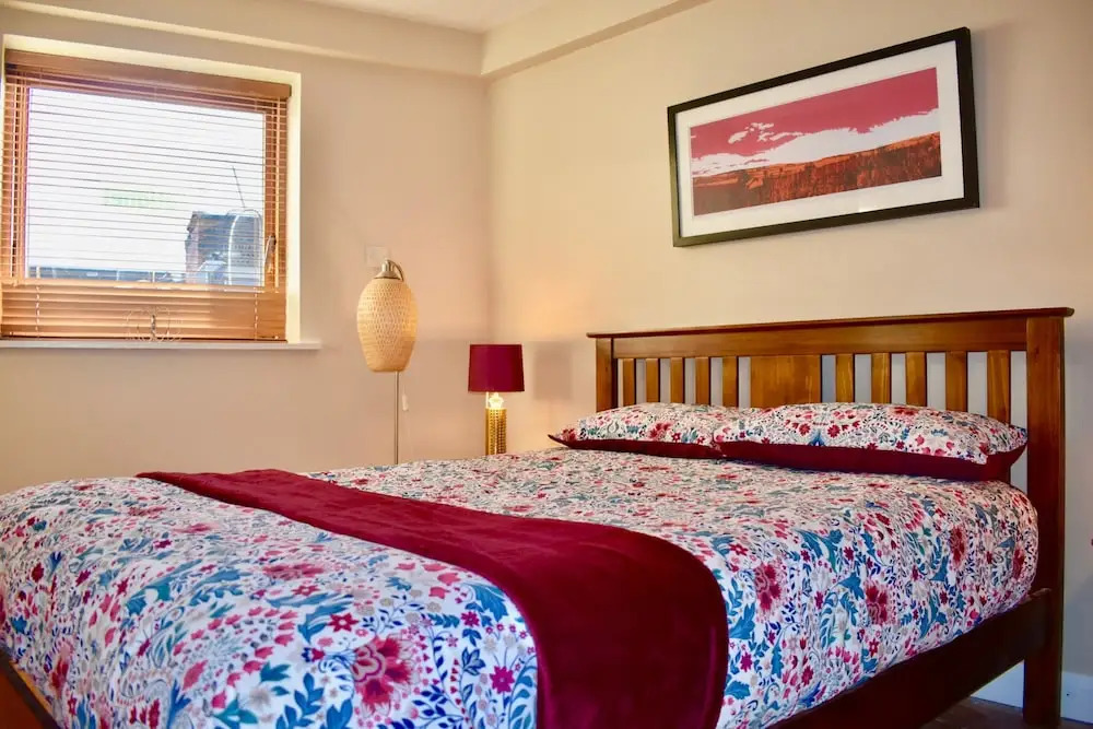 Newly Refurbished 2 Bedroom Apartment in Temple Bar
