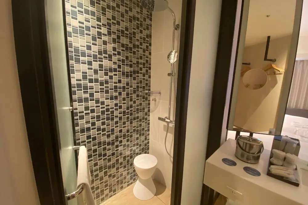Отель Fairfield by Marriott Osaka Namba