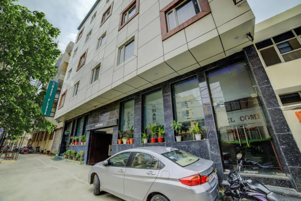 Hotel HSP Suites - Near IGI Airport, New Delhi
