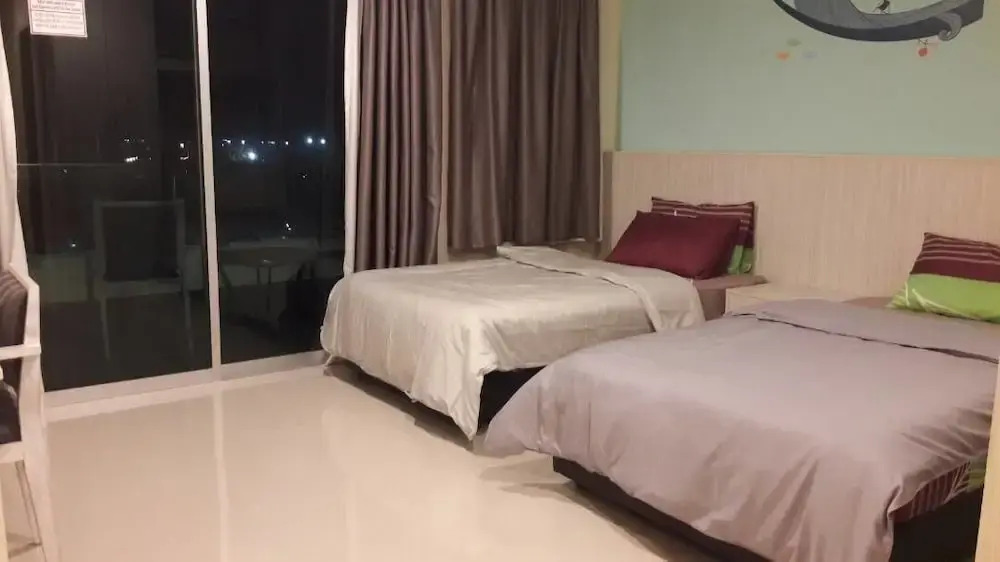 Marina Heights Resort