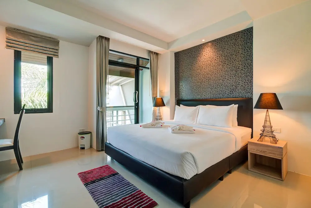 Baan Rawee Villas