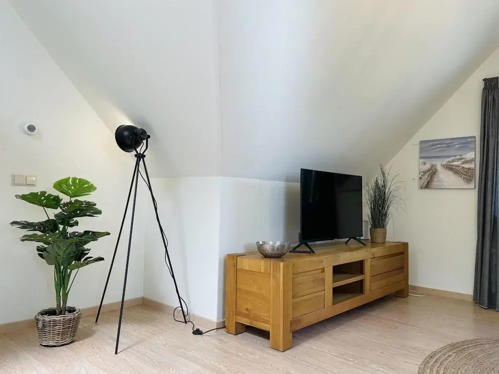 3-person Apartment Near Forest