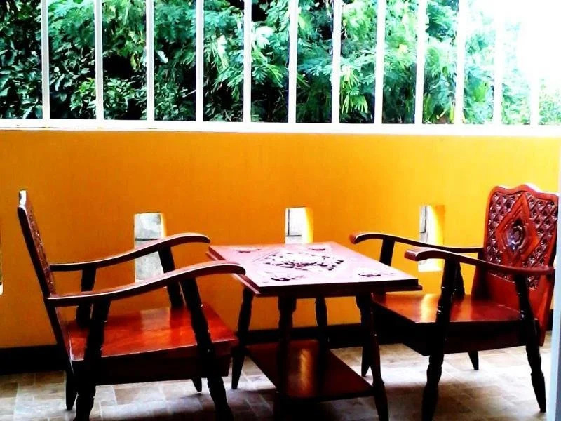 Luna Hut Resort
