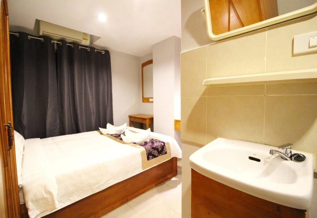 LHotel Bangkok