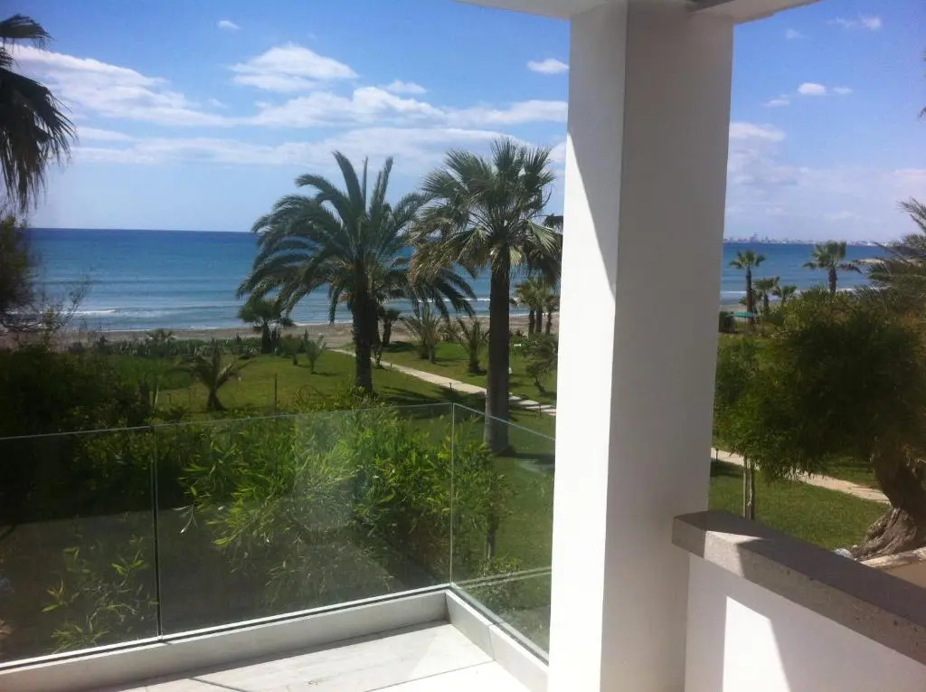 Sandy Beach Apartment 13