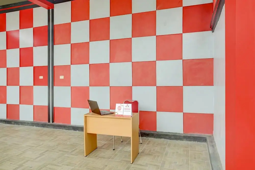 Azka Homestay Syariah by OYO Rooms