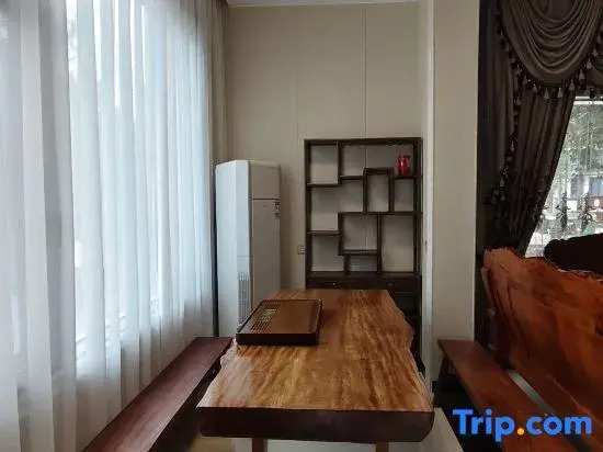 Yezhai Inn