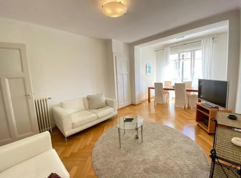 Very nice apartment close to the lake