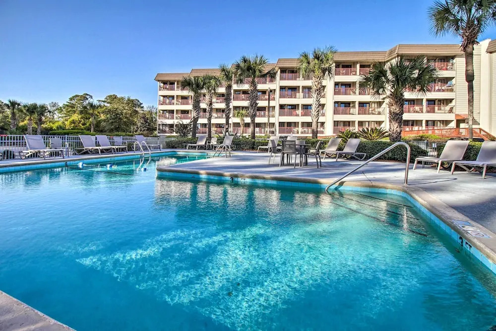 Pool & Folly Field Beach Access! HHI Resort Condo