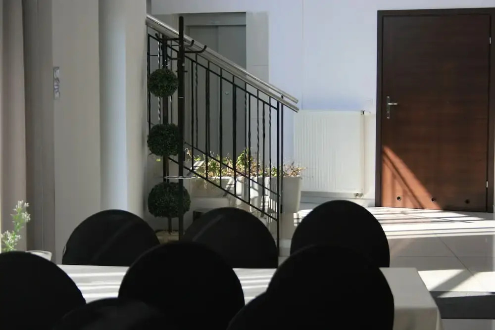 Hotel Junior 2
