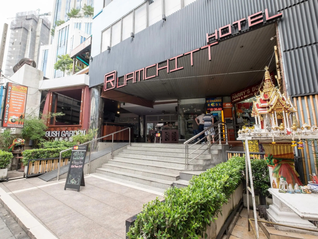 Ruamchitt Plaza Hotel