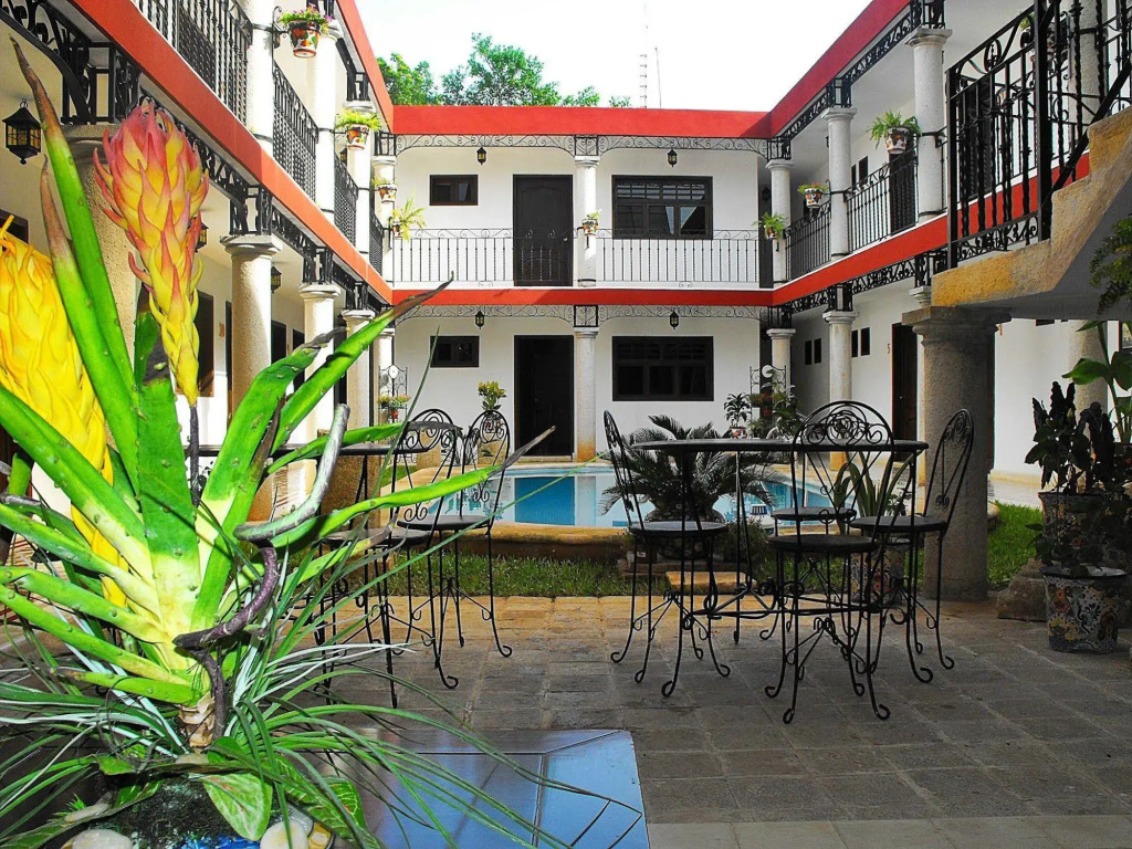 La Aurora Hotel Colonial