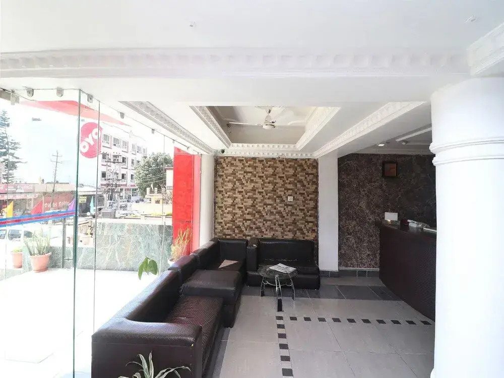 Oyo 29762 Hotel Meridian
