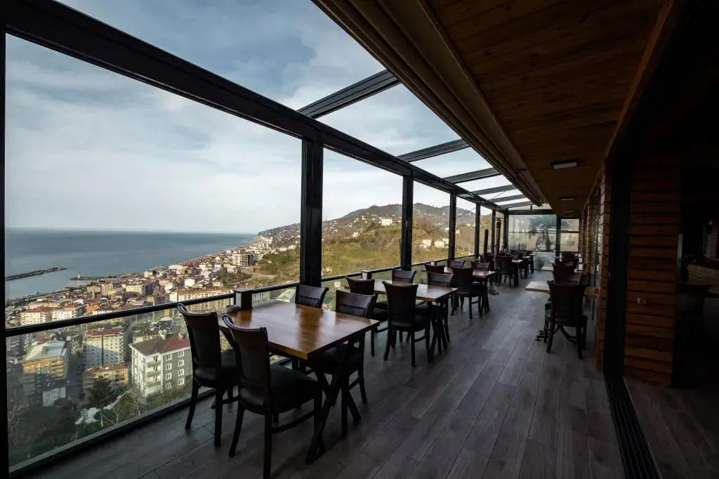 Sarı Köşk Hotel