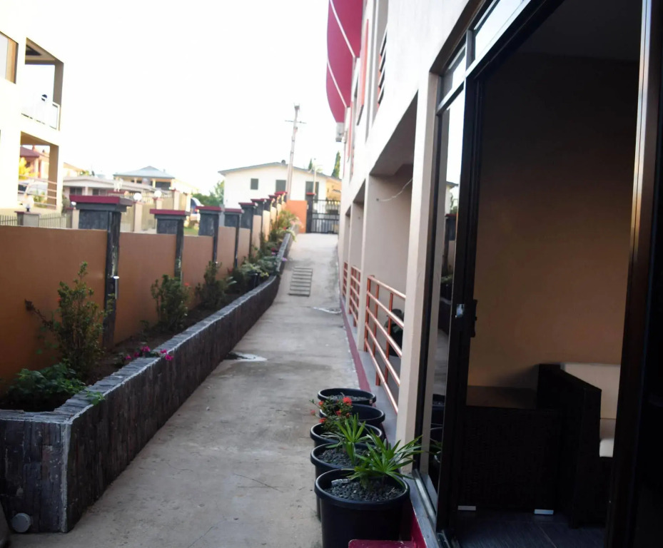 Al - Minhaj Service Apartments
