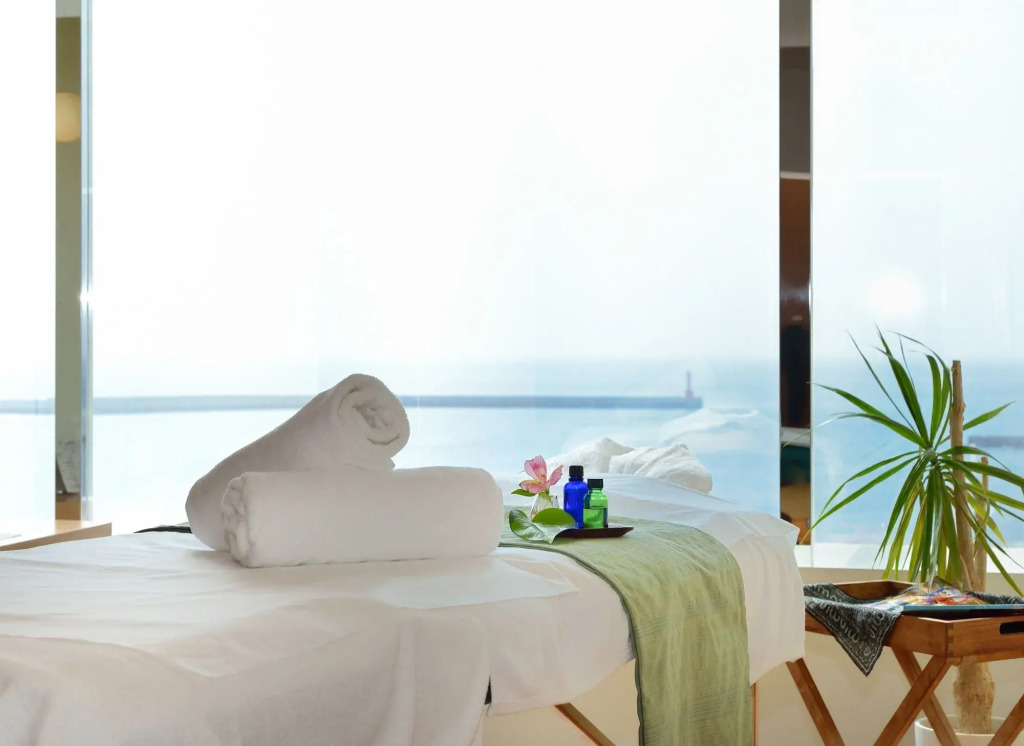 Irago Resort & Convention Hotel