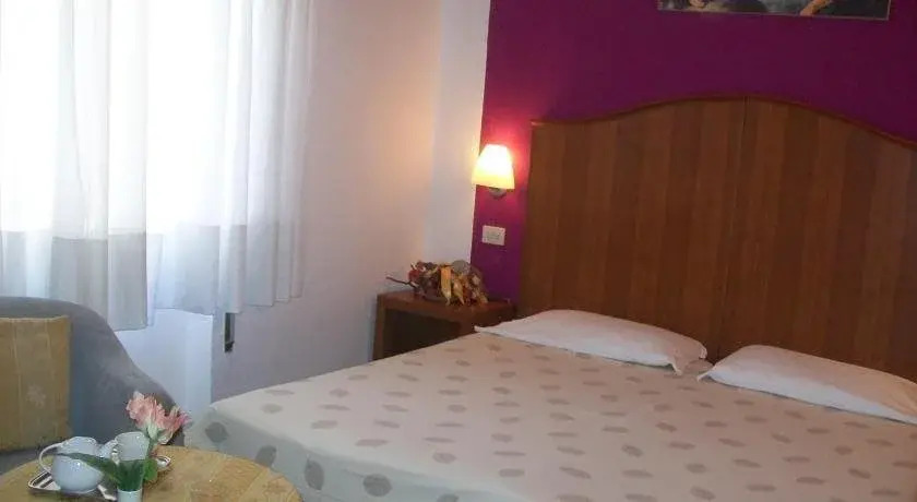 HOTEL ALBA