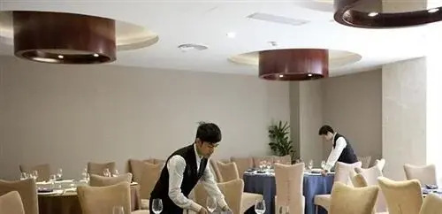 Quzhou Longyou Blue Sky Hotel