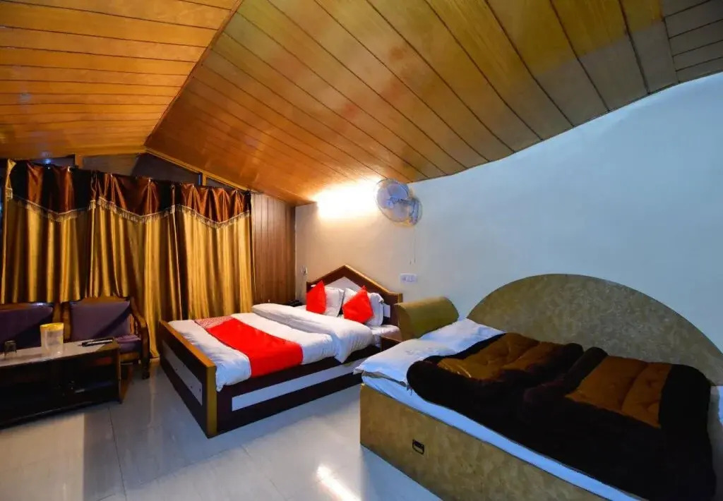 Hotel Royal View by OYO Rooms