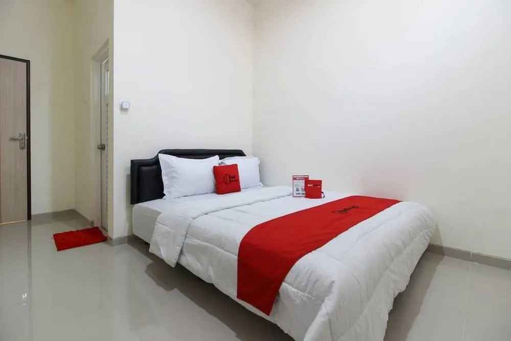 Sans Hotel Mataram Malioboro