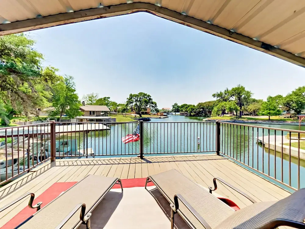405 Watkins Point Home 2 Bedrooms 2 Bathrooms Home