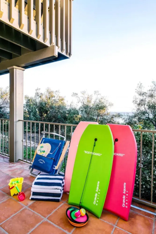 Pacifica by AvantStay | Ocean Getaway w/ Sunset Views | Sleeps 24!