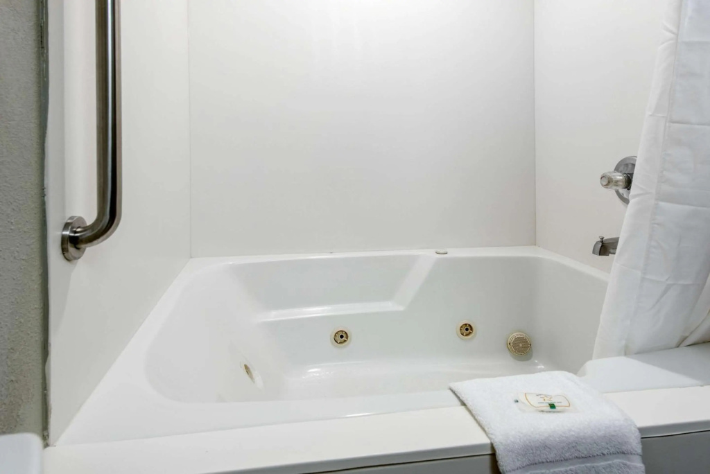 Quality Inn & Suites Brownsburg - Indianapolis West