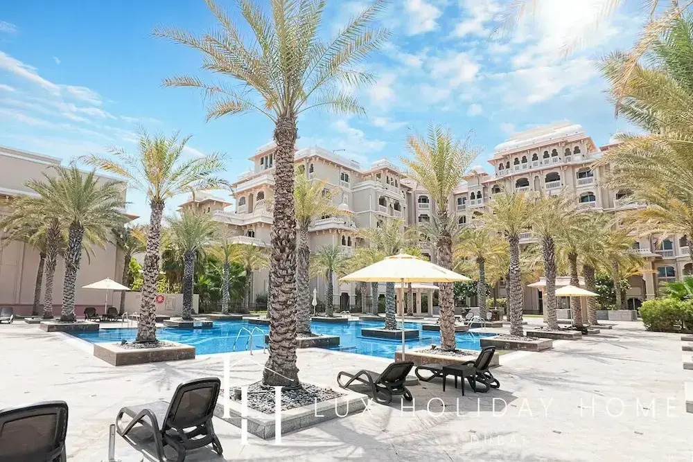 LUX The Grandeur Palm Garden View Suite