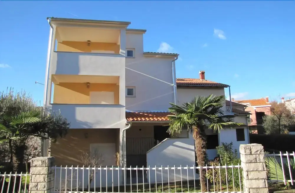 Apartments Sena