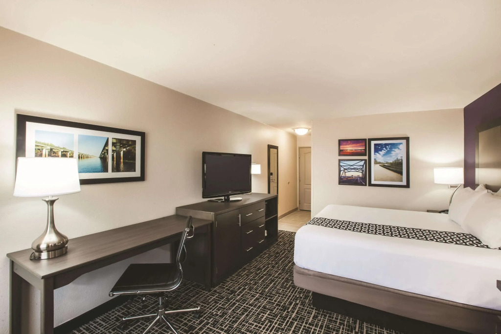 La Quinta by Wyndham Walker - Denham Springs