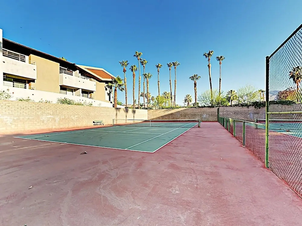 New Listing! Hip Hideaway W/ Heated Pool & Hot Tub 1 Bedroom Condo