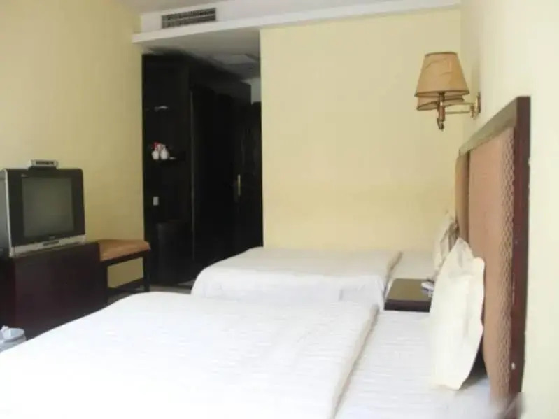Guangzhou Fuxing Fashion Hotel (Panyu Square Subway Station)