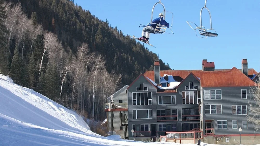 Etta Place 6 by AvantStay | Ski In/ Ski Out Unit!