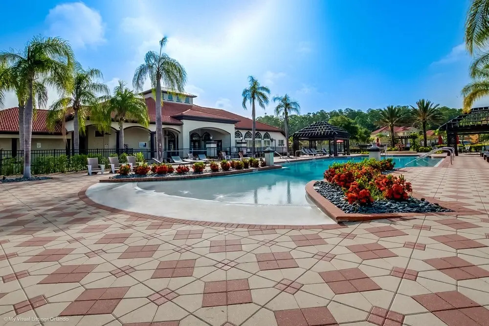 Spacious & Modern 8 Bedroom 5 Bathroom Villa 508m