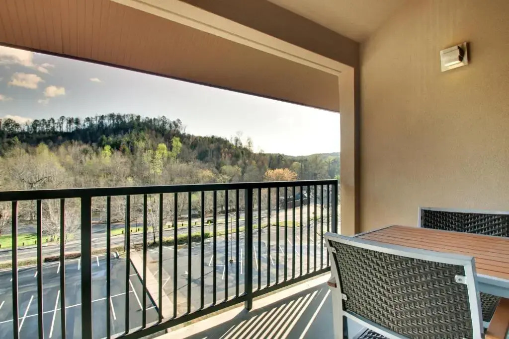 Holiday Inn Express & Suites Helen by IHG
