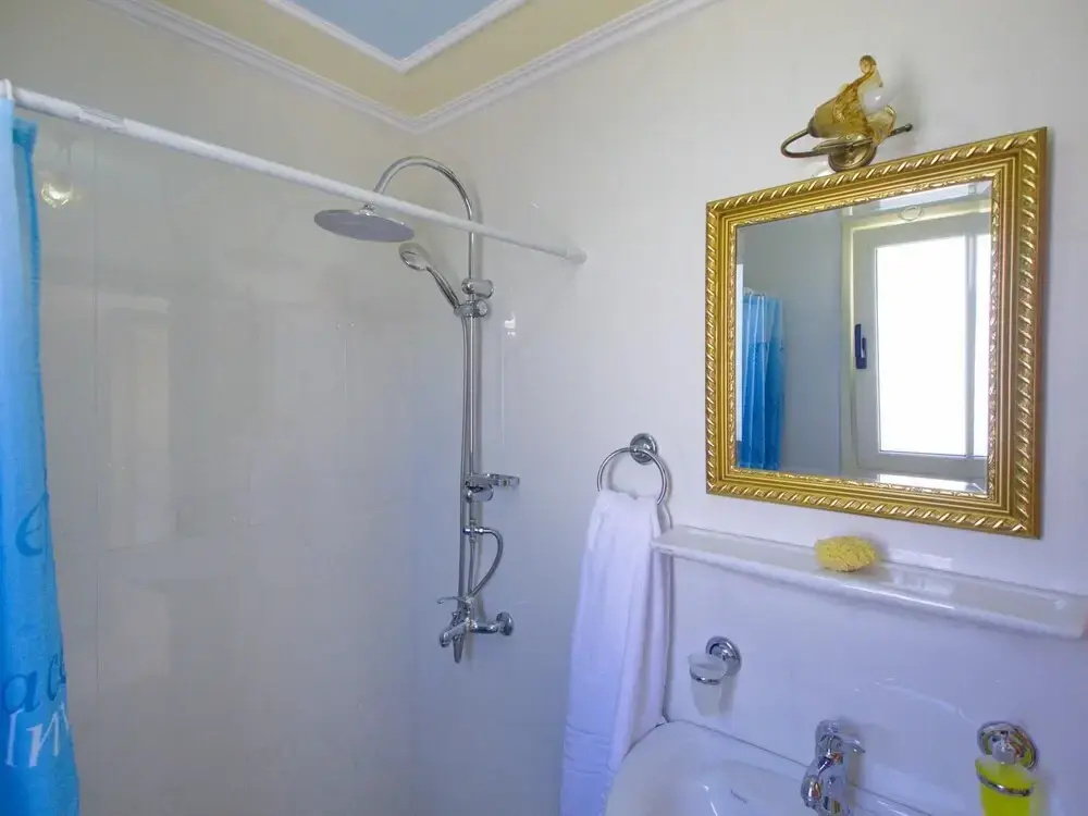 Villa Mandola Dazzling Views of Pine Trees Blue sea
