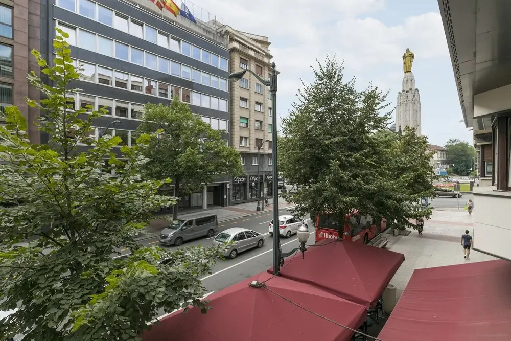 Gran Via 1.2 by Forever Rentals