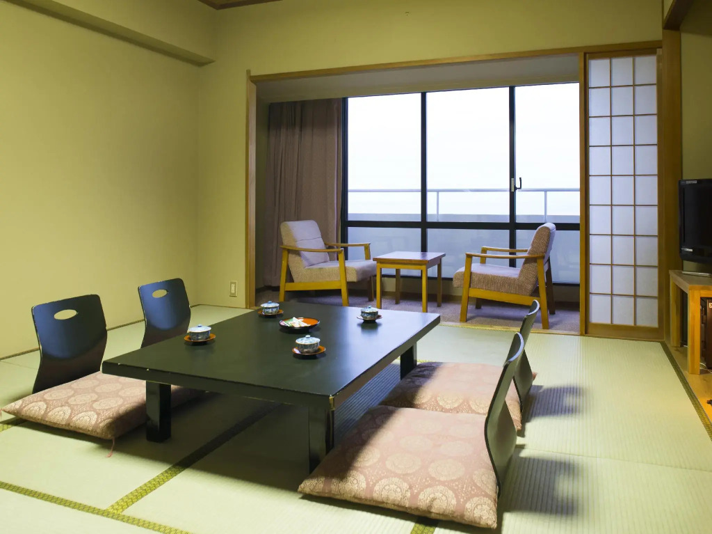 Mercure Kochi Tosa Resort & Spa