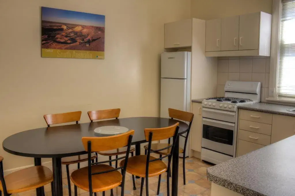 Bayview Apartments Glenelg