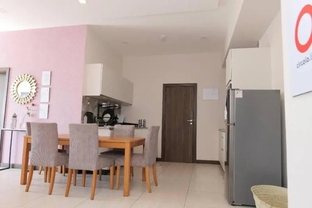 Lovely 2 Bdrm Serviced Apartment with pool & sauna
