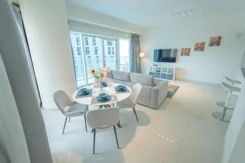 Unique View Luxury 26floor 2BDR at Damac Heights