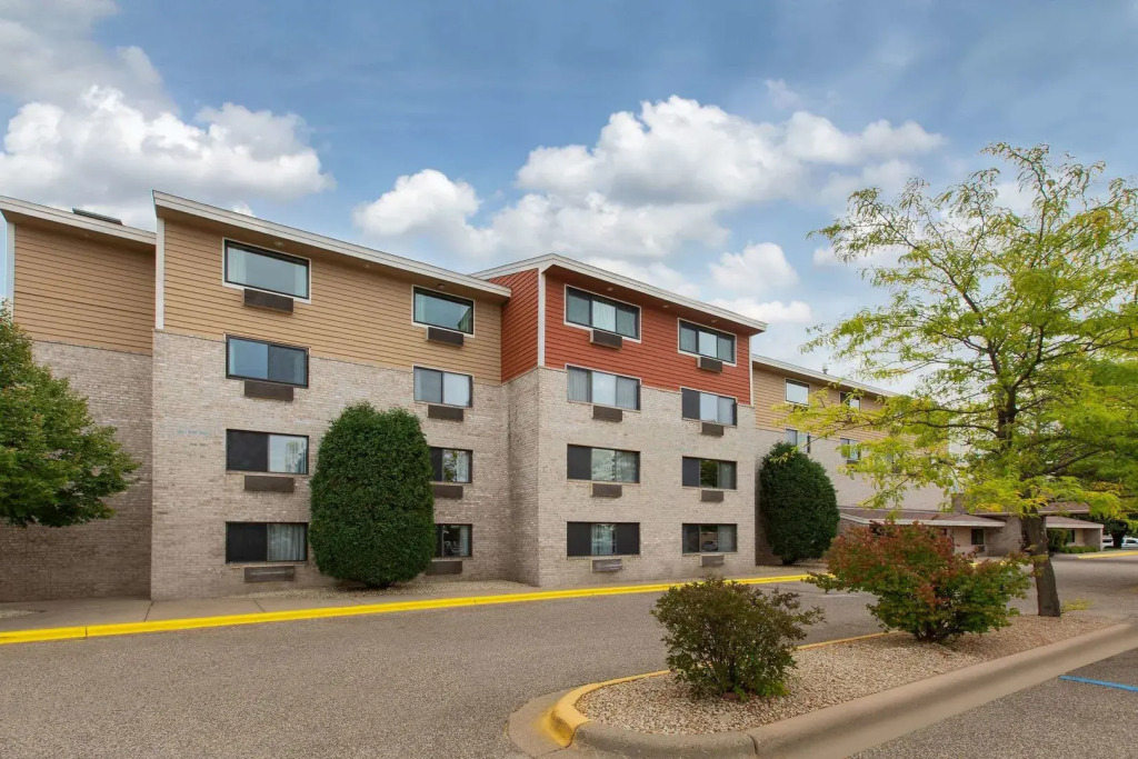 AmericInn by Wyndham Apple Valley