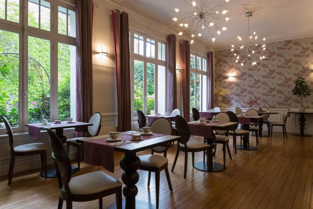 Le Pavillon dEnghien, Vichy Centre