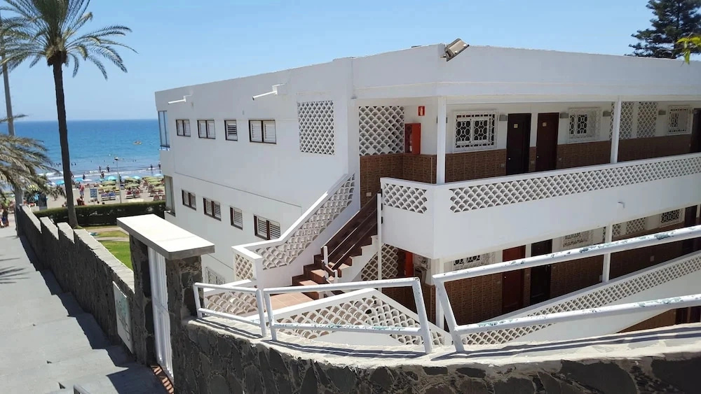 Apartment on the First Line of the Beach of Las Burras With sea Views