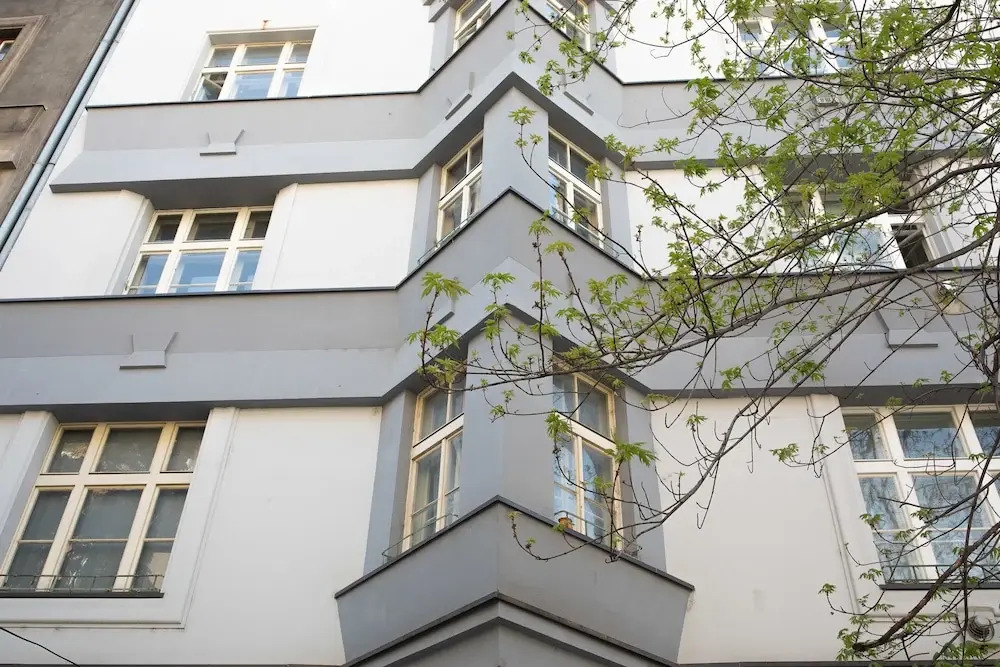 Comfortable Zizkov Apt for 6 pax easyBNB