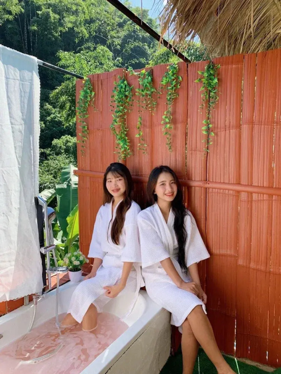 Baan Suan Pha Mi